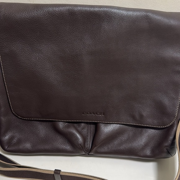 COACH HERITAGE WEB LEATHER
MESSENGER F70556 - Picture 2 of 8